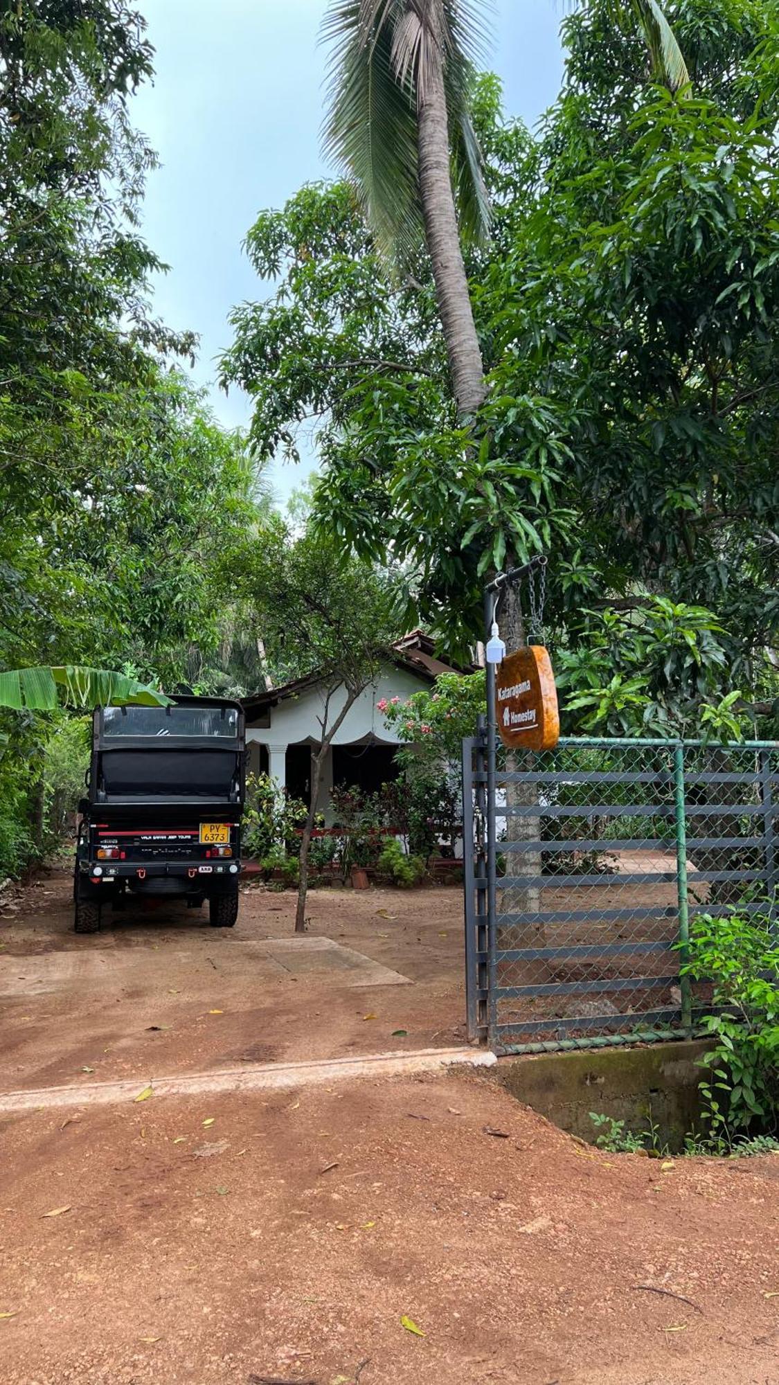 Kataragama Homestay Ngoại thất bức ảnh
